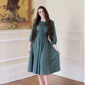 Beautiful Danity Jewells Emerald Satin Dress
